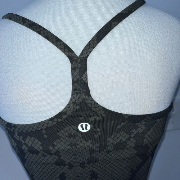 Lululemon Power Y Tank Incognito Camo Green Razor Back Size 4 Athleisure Yoga - Picture 3 of 7